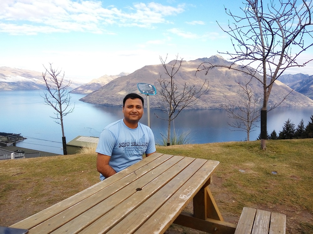 Lake Wakatipu as seen from the Bob’s Peak after a Skyline Gondola ride. So, what are the top 10 things to do in Queenstown? Well, a ride to the Skyline Gondola and Lake Wakatipu visit is must for in and around Queenstown Activities. 